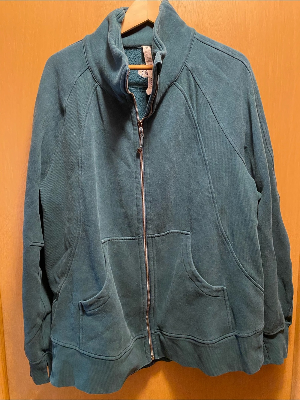 Lululemon Women’s Scuba Oversized Funnel Neck Full Zip size XL/XXL